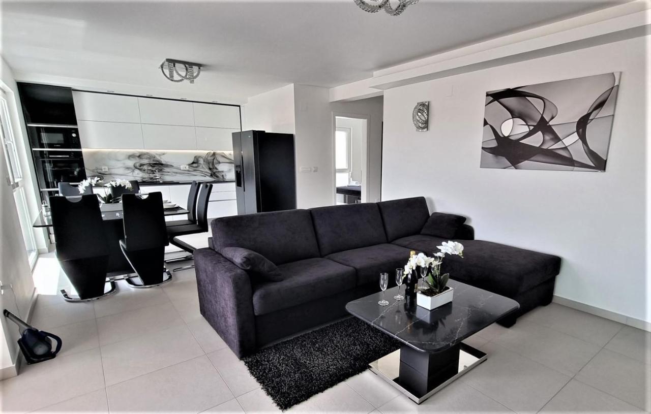 Bartol Luxury Apartments Krk Croatia, With Own Hot Tub - Whirlpool Krk Town Bagian luar foto