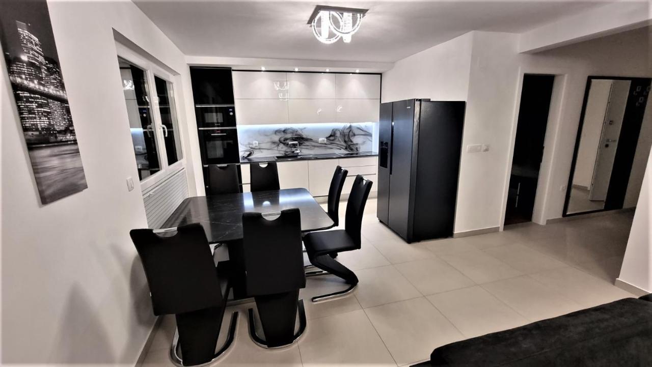 Bartol Luxury Apartments Krk Croatia, With Own Hot Tub - Whirlpool Krk Town Bagian luar foto