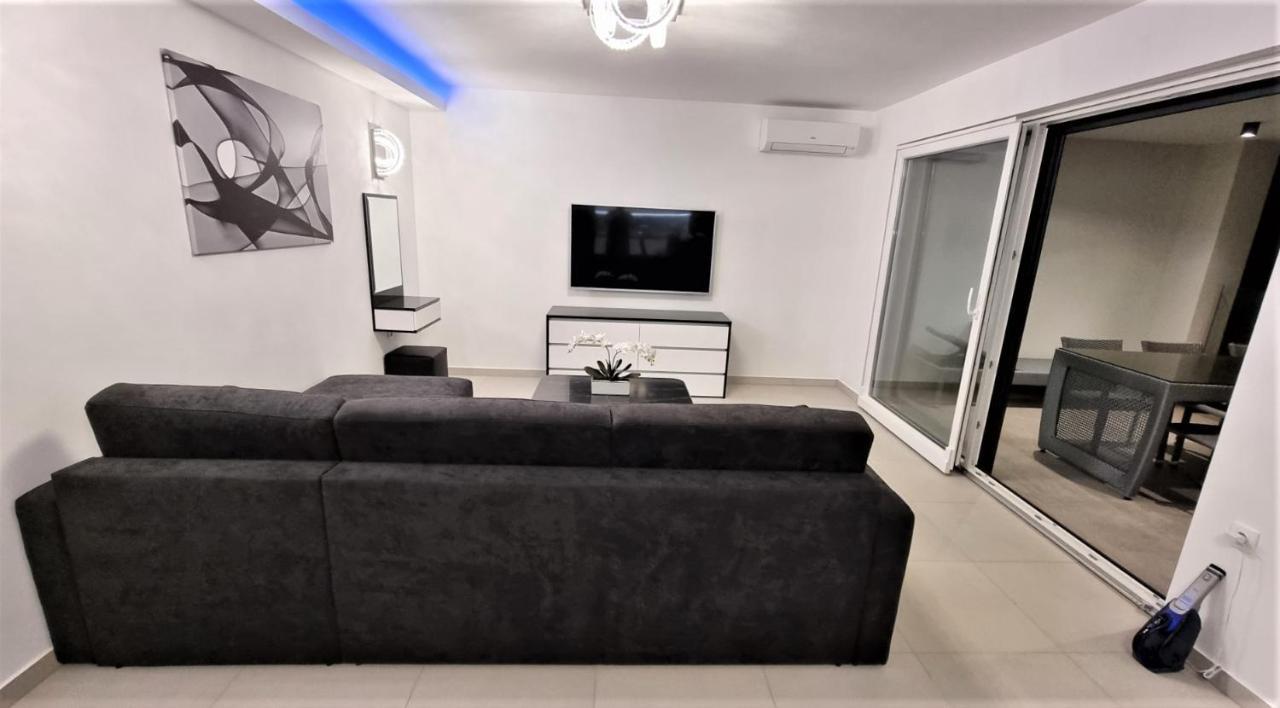 Bartol Luxury Apartments Krk Croatia, With Own Hot Tub - Whirlpool Krk Town Bagian luar foto