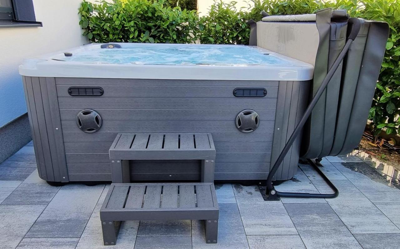 Bartol Luxury Apartments Krk Croatia, With Own Hot Tub - Whirlpool Krk Town Bagian luar foto
