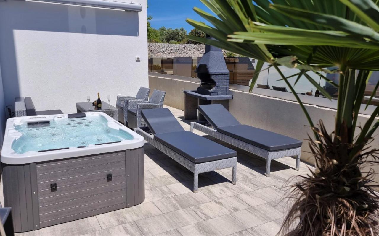 Bartol Luxury Apartments Krk Croatia, With Own Hot Tub - Whirlpool Krk Town Bagian luar foto